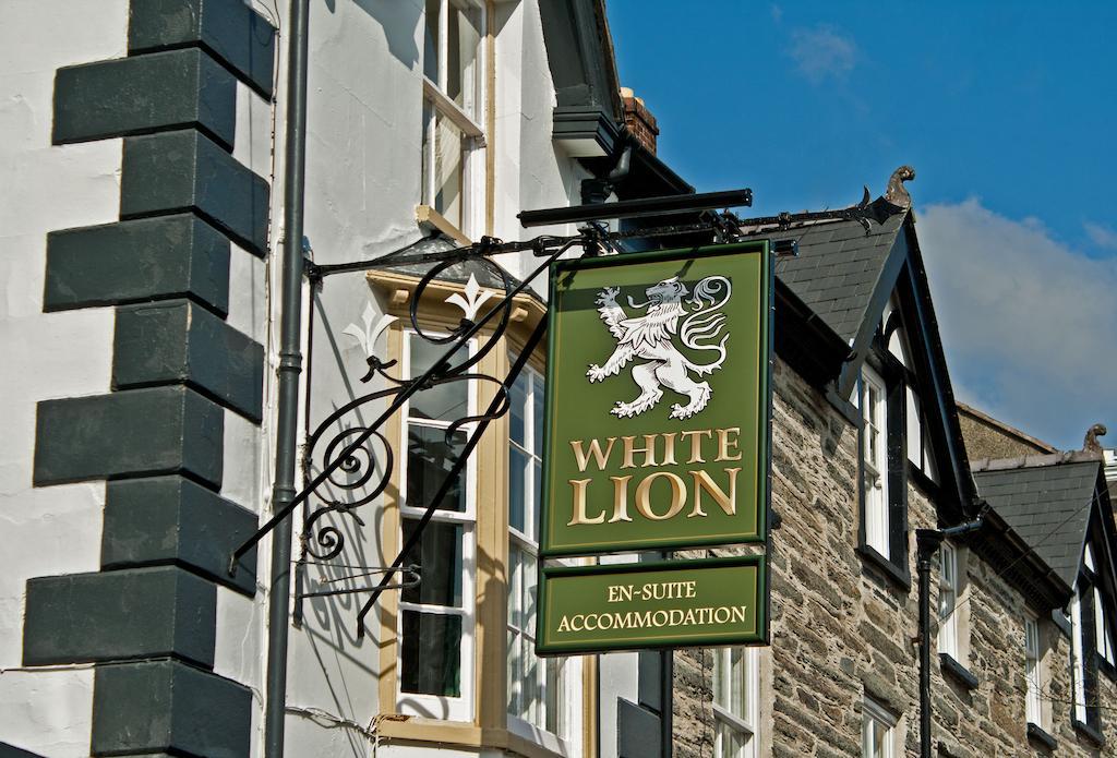 The White Lion Hotel Machynlleth Eksteriør bilde